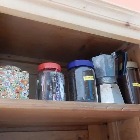 Zentral Gelegene Mit Grossem Garten شقة *