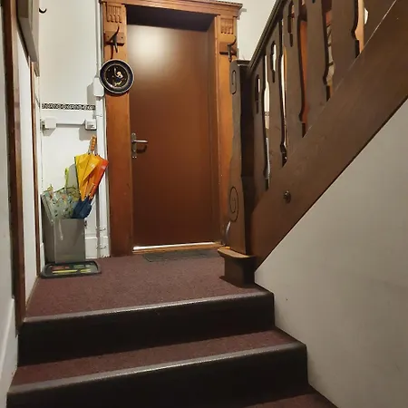 شقة Zentral Gelegene Mit Grossem Garten *