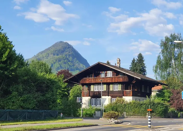 Zentral Gelegene Mit Grossem Garten *