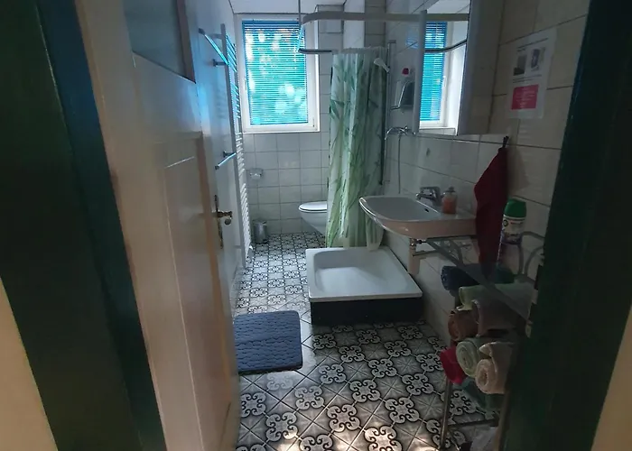 Apartamento Zentral Gelegene Mit Grossem Garten Entrelagos